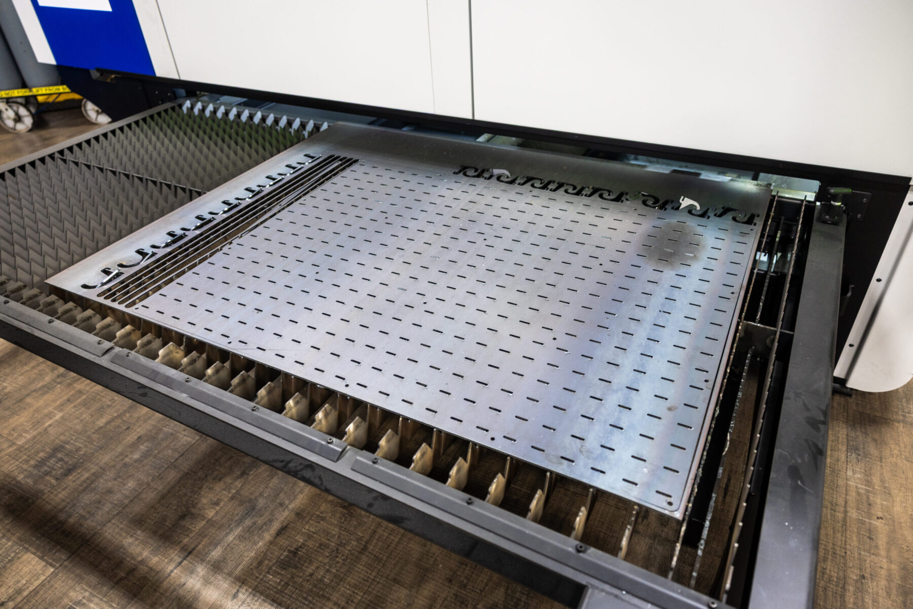 fibersabre pull out tray